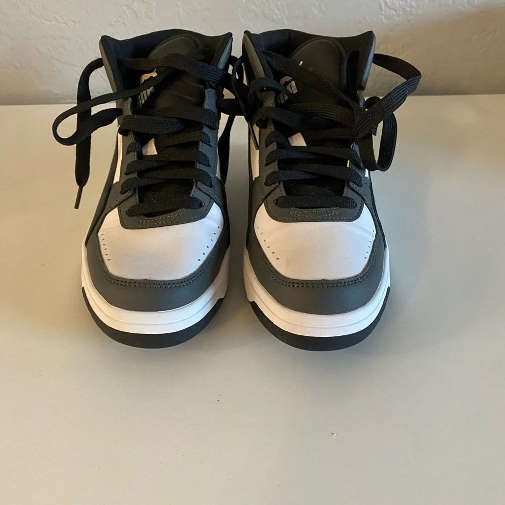 PUMA Black and Gray Sneakers - Picture 6 of 8
